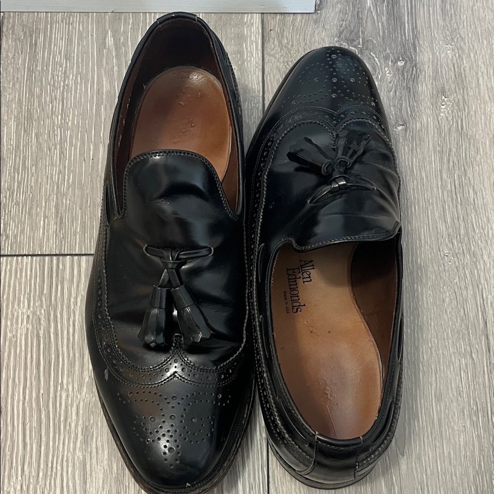 Allen Edmonds Black Leather Tassel Wingtip Loafers
